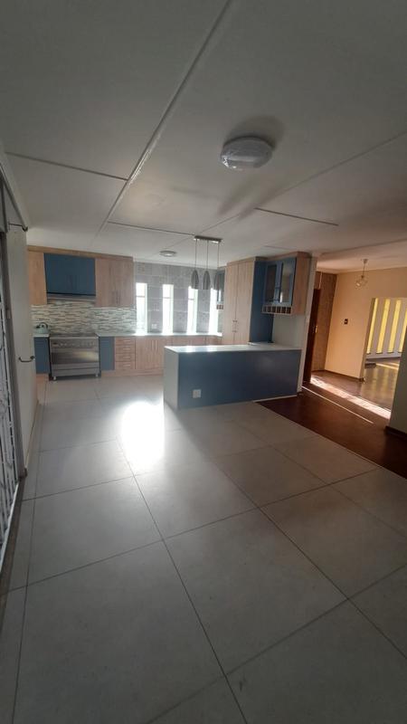 To Let 3 Bedroom Property for Rent in Van Riebeeck Park Gauteng