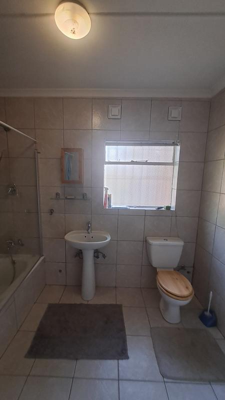 To Let 3 Bedroom Property for Rent in Van Riebeeck Park Gauteng