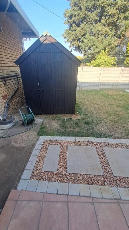 To Let 3 Bedroom Property for Rent in Van Riebeeck Park Gauteng