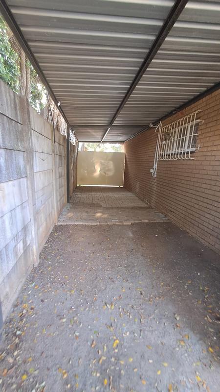 To Let 3 Bedroom Property for Rent in Van Riebeeck Park Gauteng