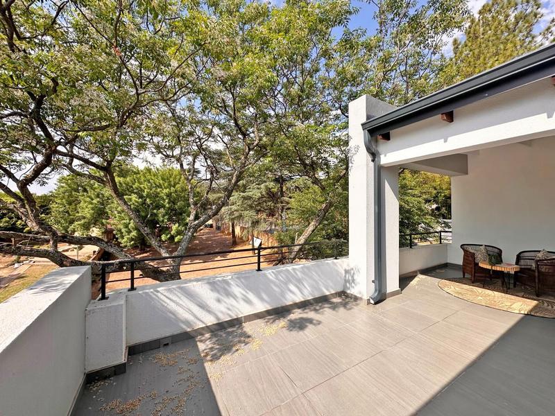 2 Bedroom Property for Sale in Bryanston Gauteng