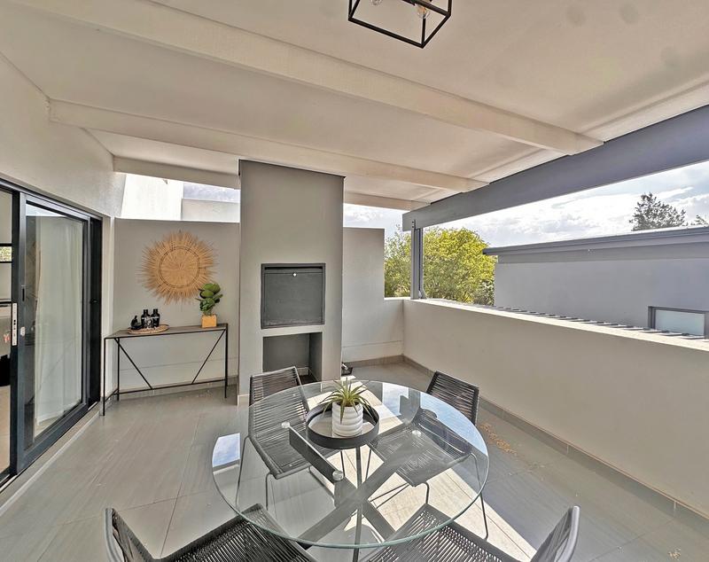 2 Bedroom Property for Sale in Bryanston Gauteng