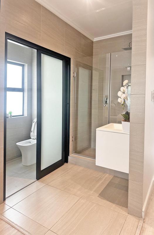 2 Bedroom Property for Sale in Bryanston Gauteng