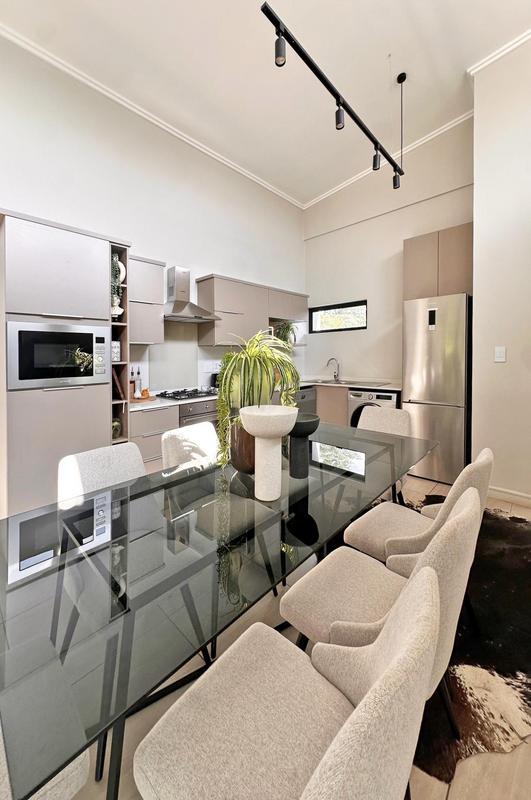 2 Bedroom Property for Sale in Bryanston Gauteng