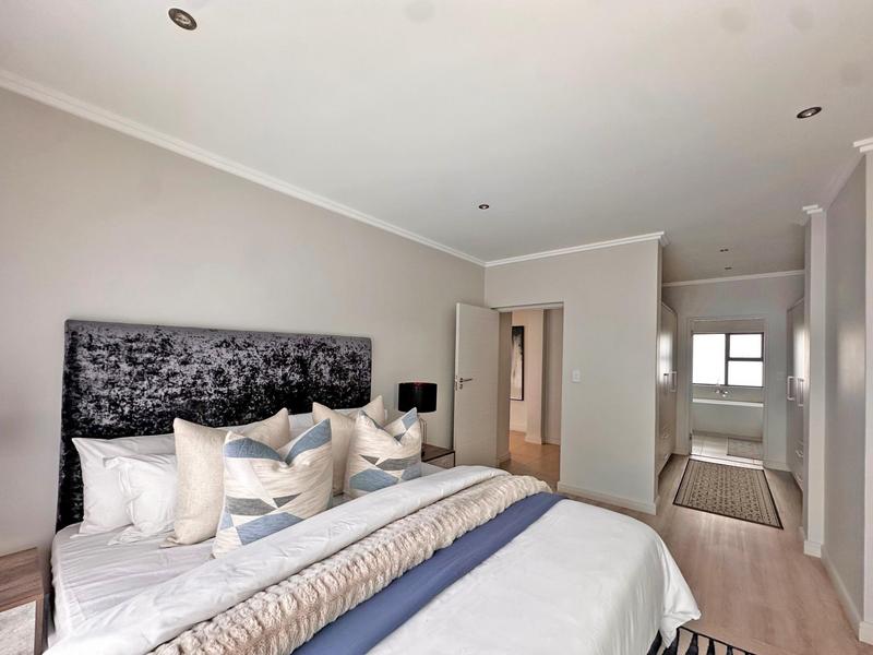 3 Bedroom Property for Sale in Bryanston Gauteng