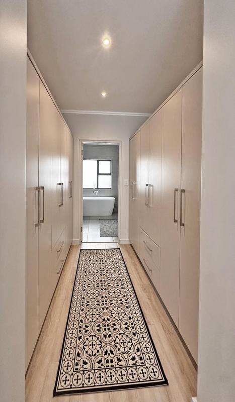 3 Bedroom Property for Sale in Bryanston Gauteng
