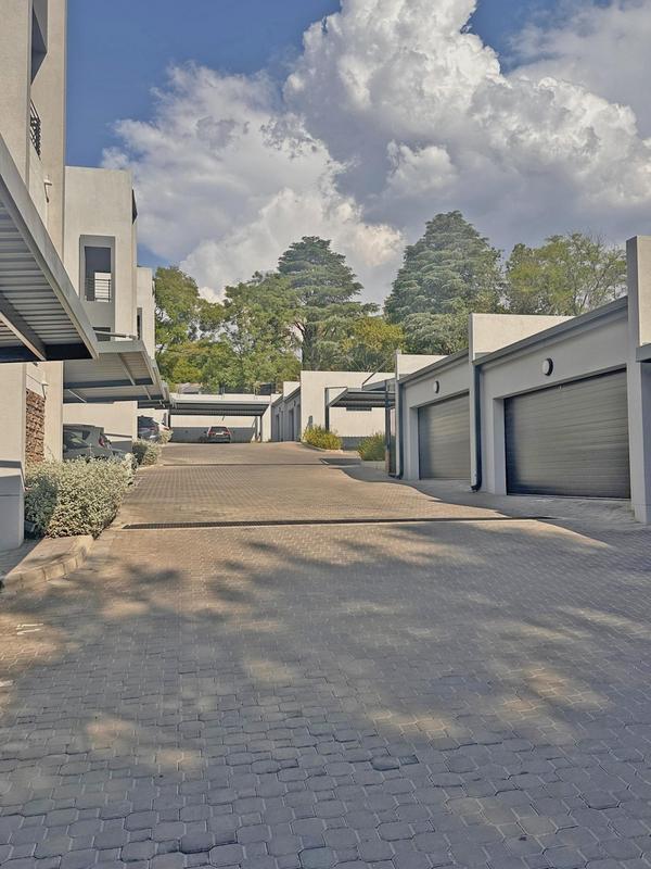 3 Bedroom Property for Sale in Bryanston Gauteng
