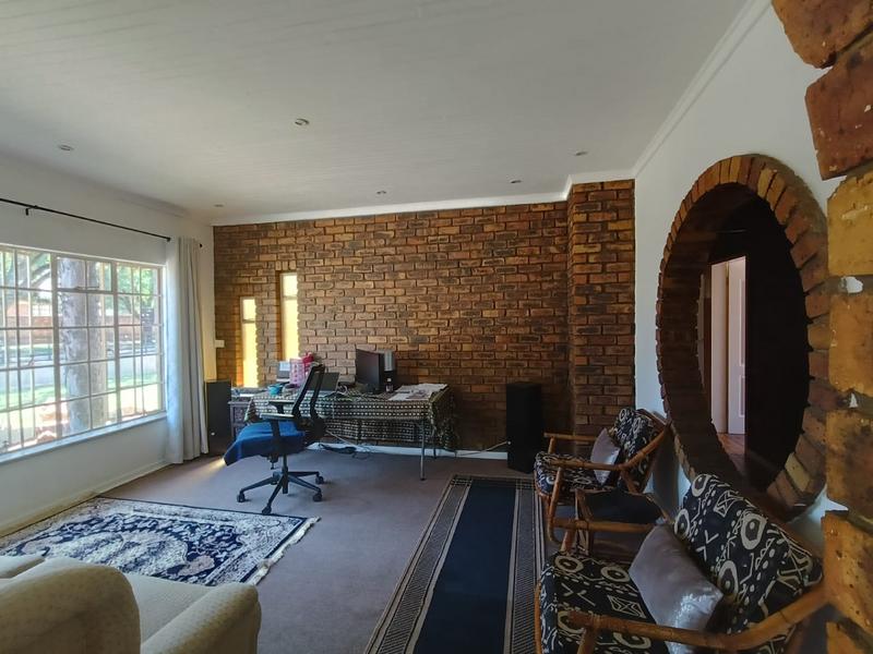 3 Bedroom Property for Sale in Dersley Gauteng