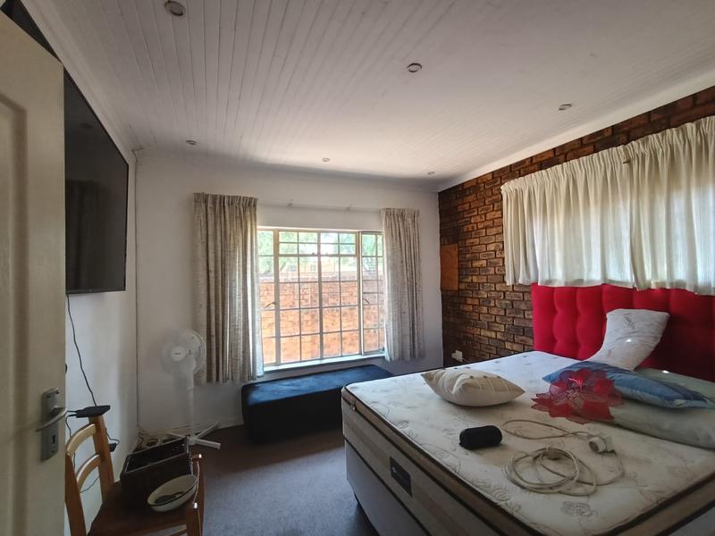3 Bedroom Property for Sale in Dersley Gauteng