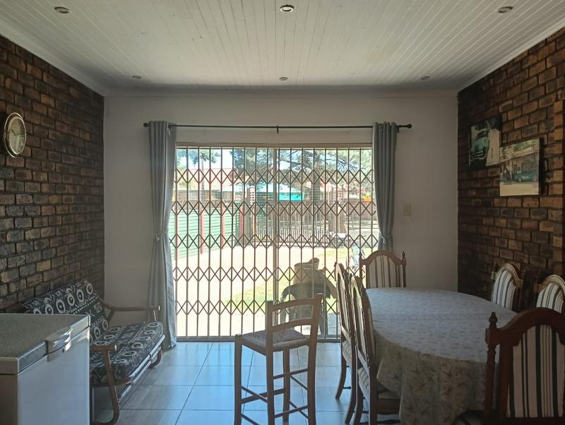 3 Bedroom Property for Sale in Dersley Gauteng