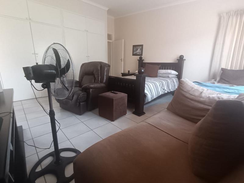 To Let 1 Bedroom Property for Rent in Strubenvale Gauteng
