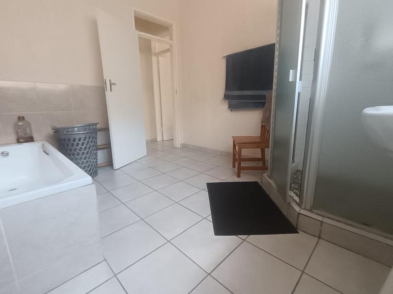 To Let 1 Bedroom Property for Rent in Strubenvale Gauteng