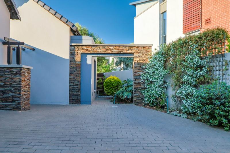 To Let 3 Bedroom Property for Rent in Copperleaf Estate Gauteng