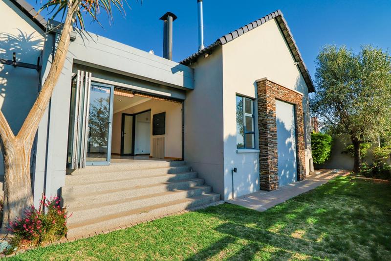 To Let 3 Bedroom Property for Rent in Copperleaf Estate Gauteng
