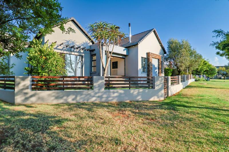 To Let 3 Bedroom Property for Rent in Copperleaf Estate Gauteng