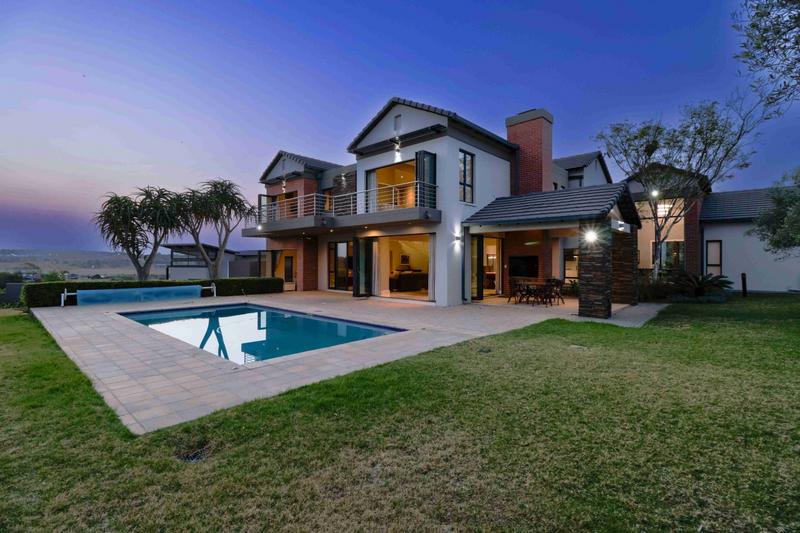 5 Bedroom Property for Sale in Copperleaf Estate Gauteng