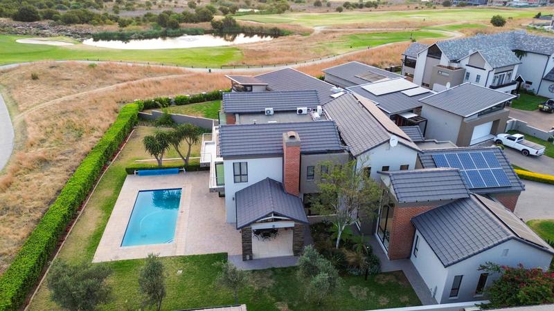 5 Bedroom Property for Sale in Copperleaf Estate Gauteng