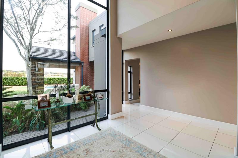 5 Bedroom Property for Sale in Copperleaf Estate Gauteng