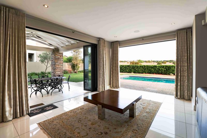 5 Bedroom Property for Sale in Copperleaf Estate Gauteng