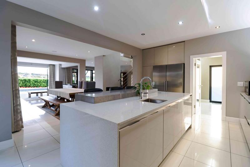 5 Bedroom Property for Sale in Copperleaf Estate Gauteng