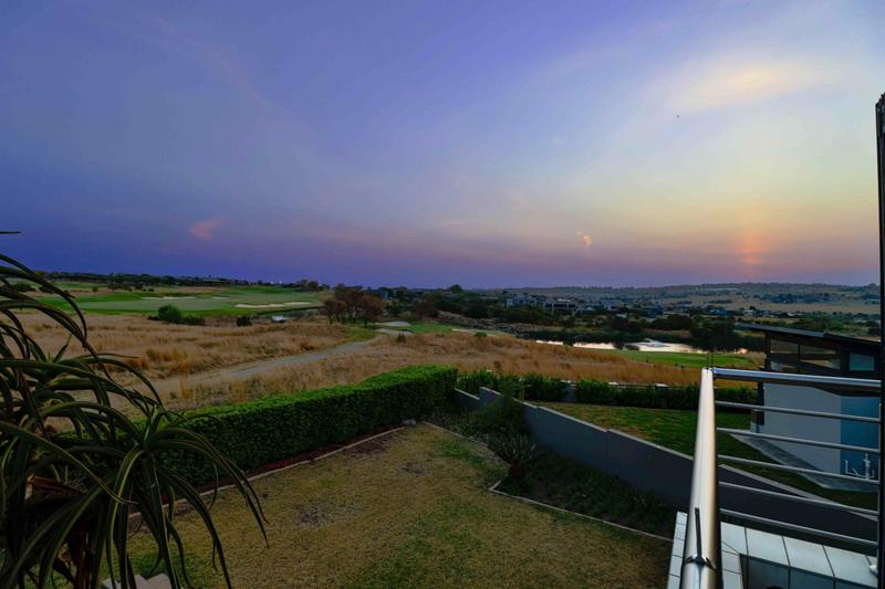 5 Bedroom Property for Sale in Copperleaf Estate Gauteng