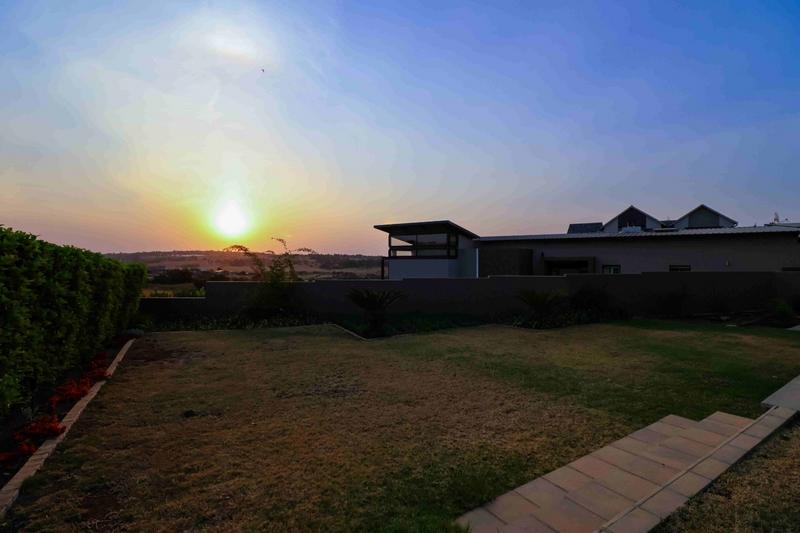 5 Bedroom Property for Sale in Copperleaf Estate Gauteng