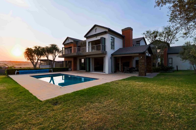 5 Bedroom Property for Sale in Copperleaf Estate Gauteng