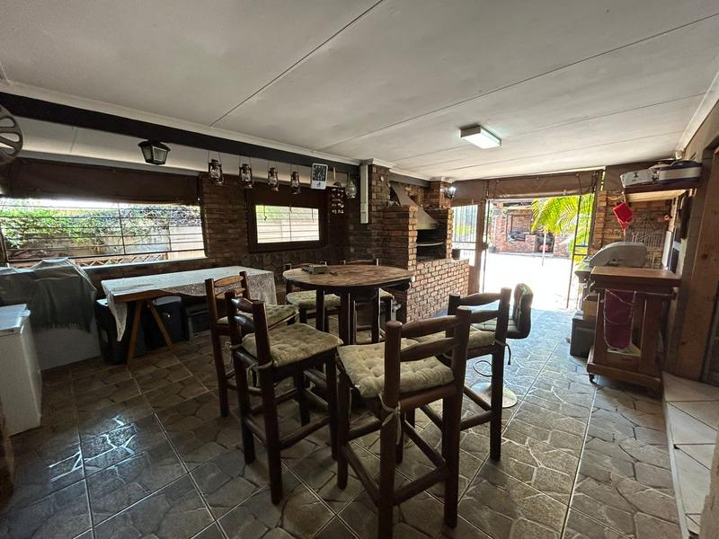 6 Bedroom Property for Sale in Lyttelton Gauteng