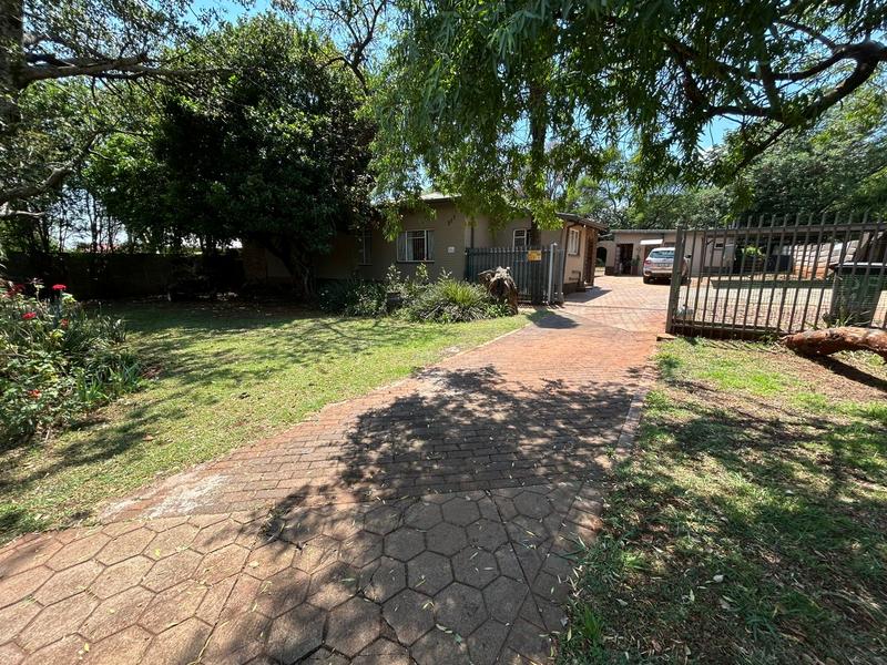6 Bedroom Property for Sale in Lyttelton Gauteng
