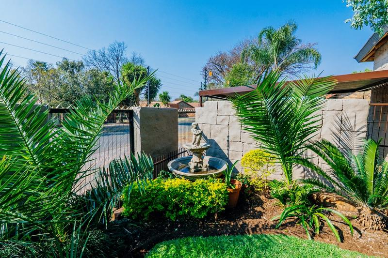 3 Bedroom Property for Sale in Wierda Park Gauteng