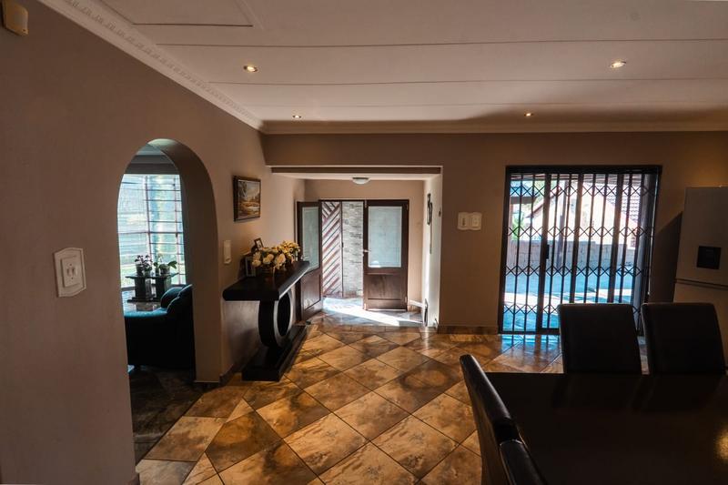 3 Bedroom Property for Sale in Wierda Park Gauteng