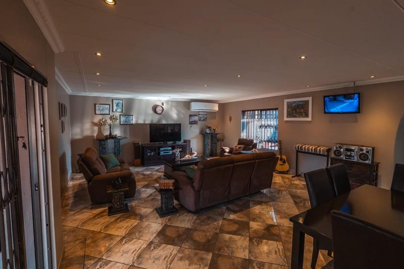 3 Bedroom Property for Sale in Wierda Park Gauteng