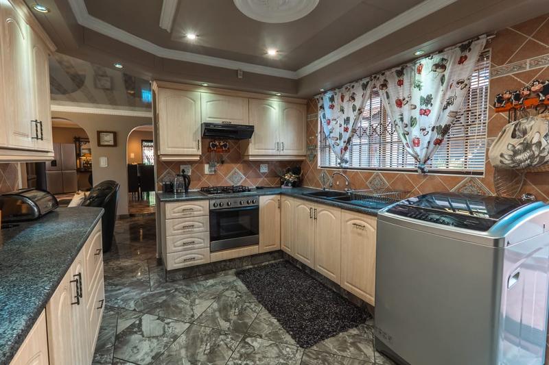 3 Bedroom Property for Sale in Wierda Park Gauteng