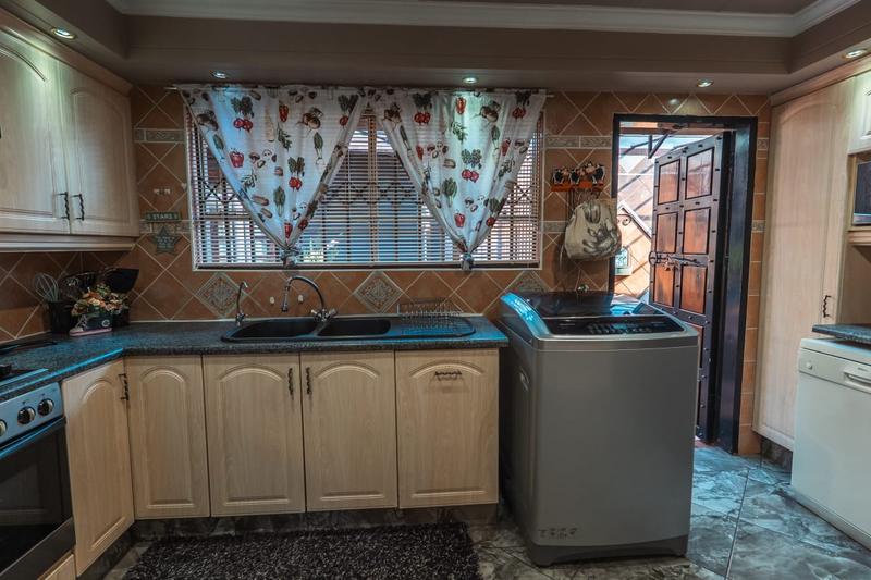 3 Bedroom Property for Sale in Wierda Park Gauteng