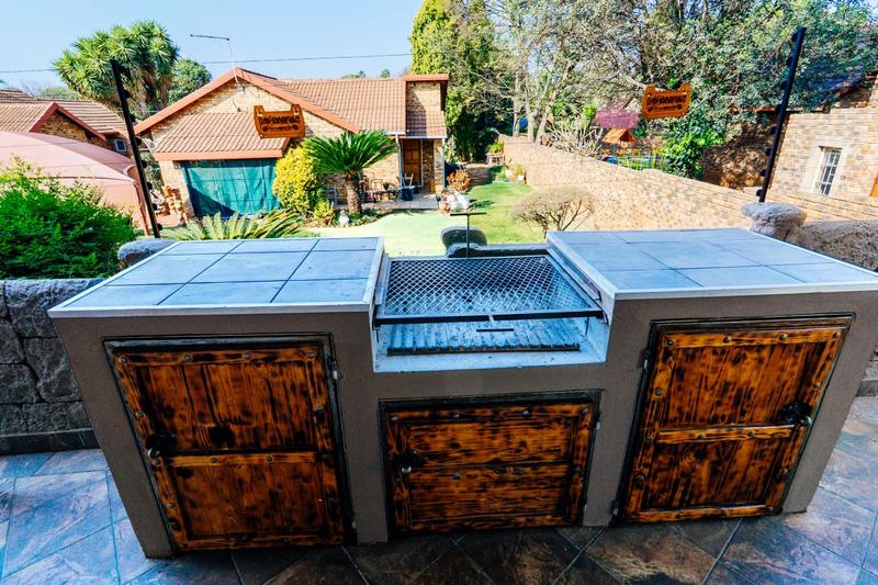 3 Bedroom Property for Sale in Wierda Park Gauteng