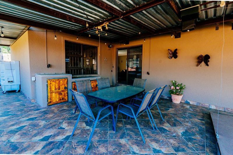 3 Bedroom Property for Sale in Wierda Park Gauteng