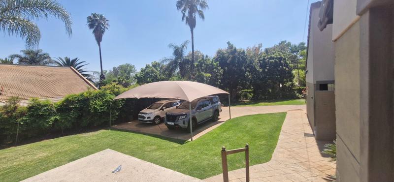 8 Bedroom Property for Sale in Raslouw A H Gauteng