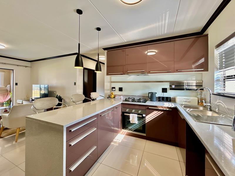 To Let 2 Bedroom Property for Rent in Blue Hills Gauteng