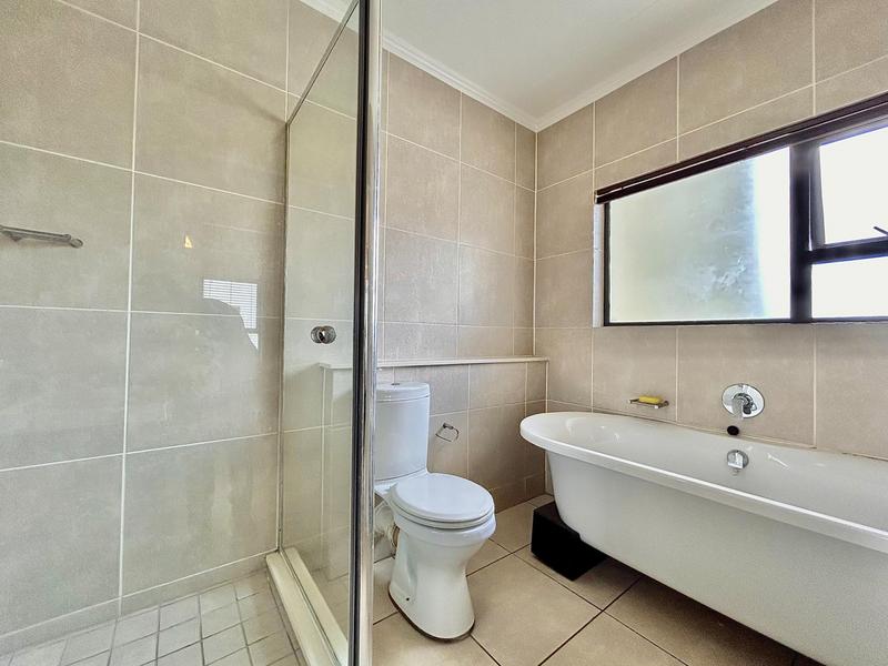 To Let 3 Bedroom Property for Rent in Petervale Gauteng