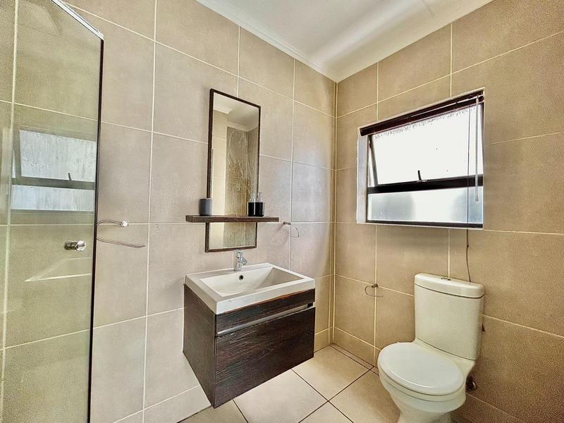 To Let 3 Bedroom Property for Rent in Petervale Gauteng