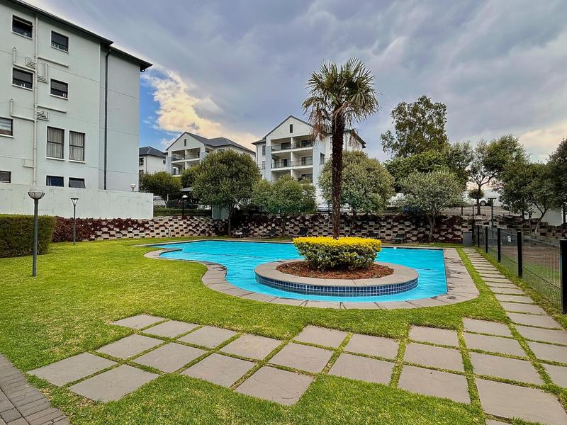 To Let 3 Bedroom Property for Rent in Petervale Gauteng