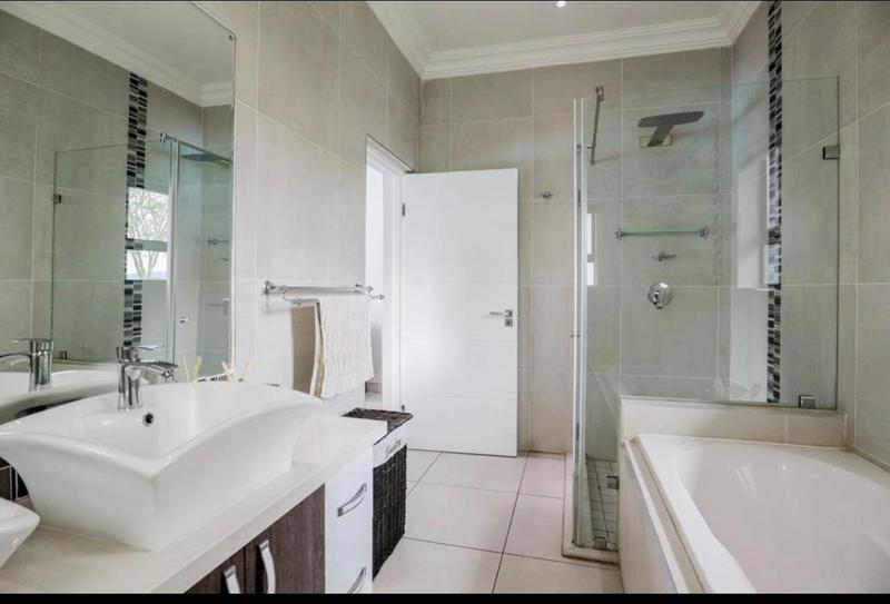 6 Bedroom Property for Sale in Zambezi Country Estate Gauteng