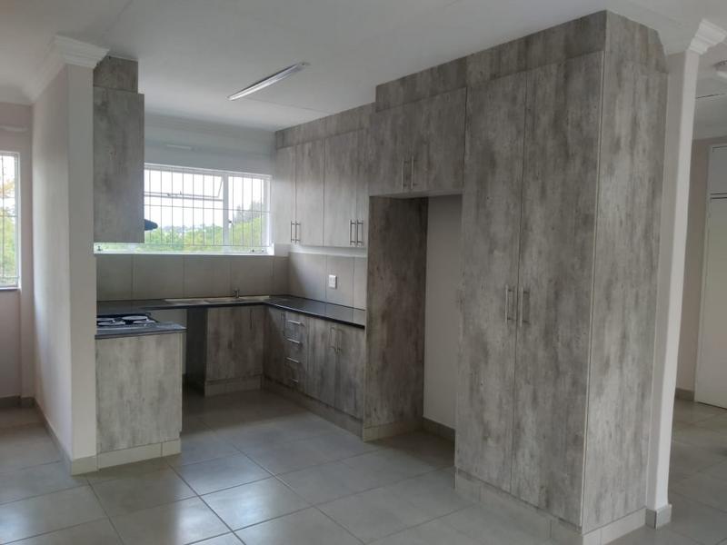 To Let 3 Bedroom Property for Rent in Florida Gauteng