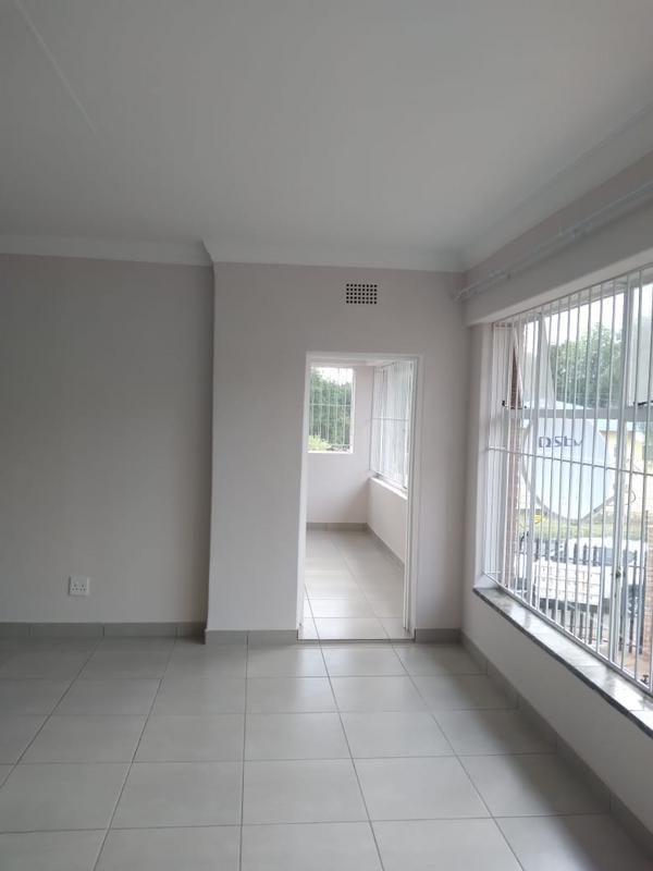 To Let 3 Bedroom Property for Rent in Florida Gauteng