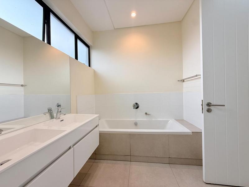 To Let 2 Bedroom Property for Rent in Morningside Gauteng