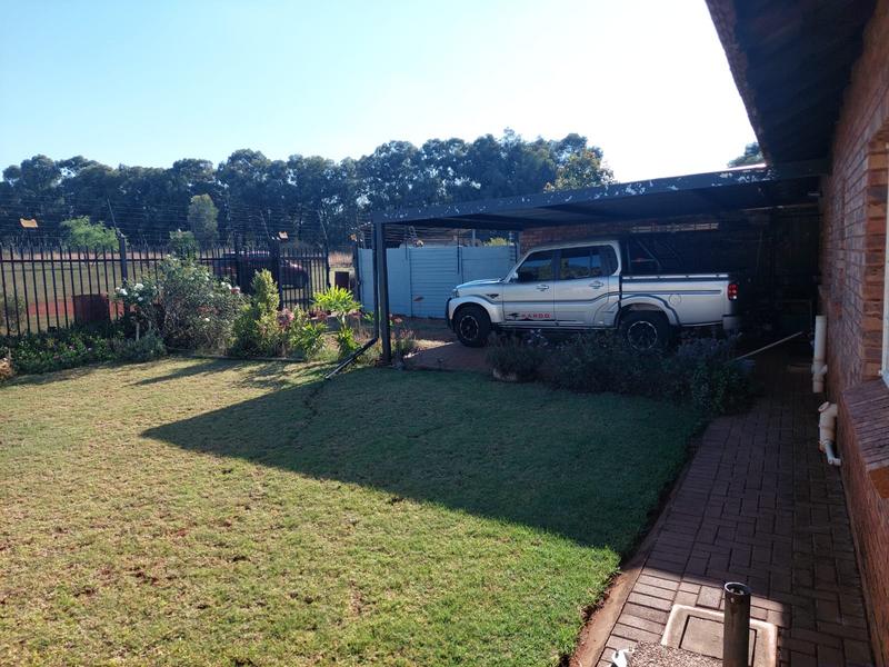 6 Bedroom Property for Sale in Strydfontein and surrounds Gauteng