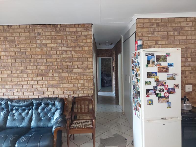 6 Bedroom Property for Sale in Strydfontein and surrounds Gauteng