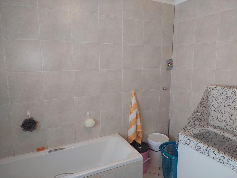 6 Bedroom Property for Sale in Strydfontein and surrounds Gauteng