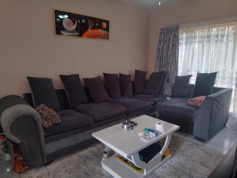 1 Bedroom Property for Sale in Westdene Gauteng