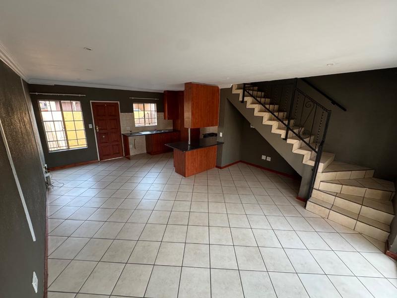 3 Bedroom Property for Sale in Annlin Gauteng